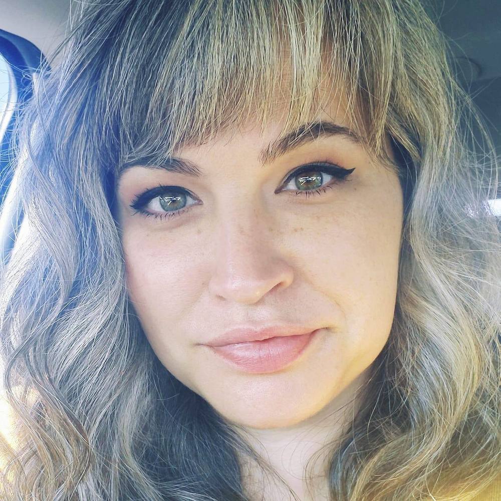 Meet your Posher, Melanie